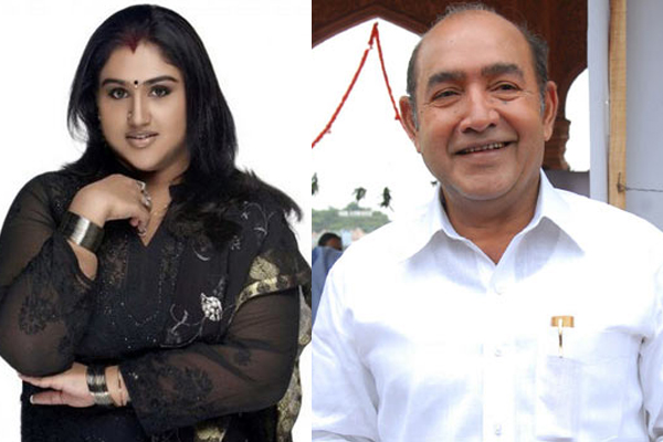 Actor Vijayakumar files complaint against his daughter